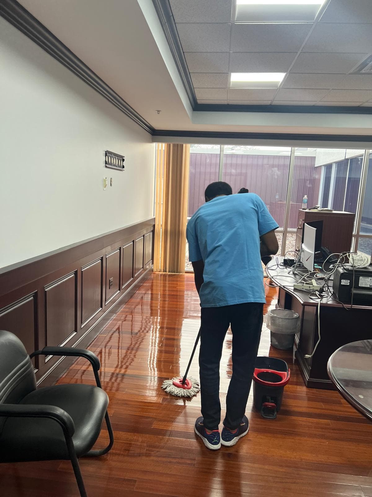Professional commercial cleaning service